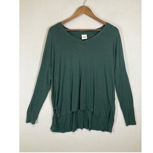 Earthy Cabi Women Size M Green Serenity Tee 3416 Long Sleeve High Low V-Neck Top